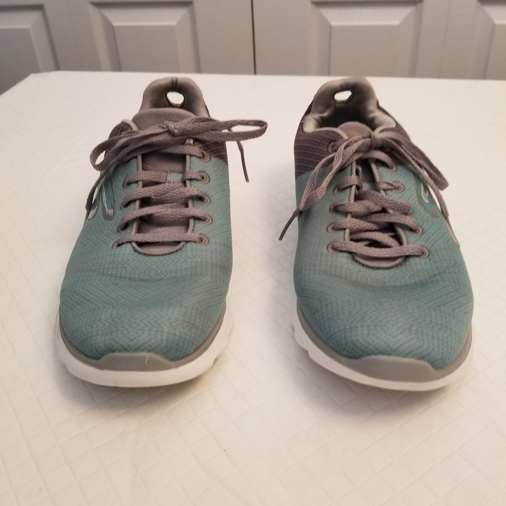 skechers Womens's Size 8.5 Goga Mat Sn 14087 Resalyte Green Sneakers